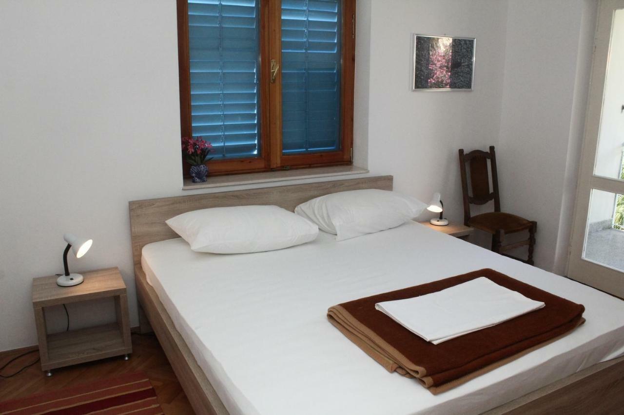 Apartman Morovic Sveti Filip i Jakov Exterior photo