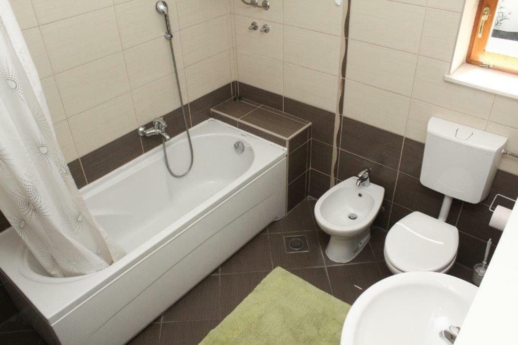 Apartman Morovic Sveti Filip i Jakov Exterior photo